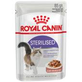 Купить онлайн  ROYAL CANIN STERILISED – Роял Канин для взрослых кастрированных котов и стерилизованных кошек в соусе - 85гр в Зубастик-ДВ (интернет-магазин зоотоваров) с доставкой по Хабаровску и по всей России.